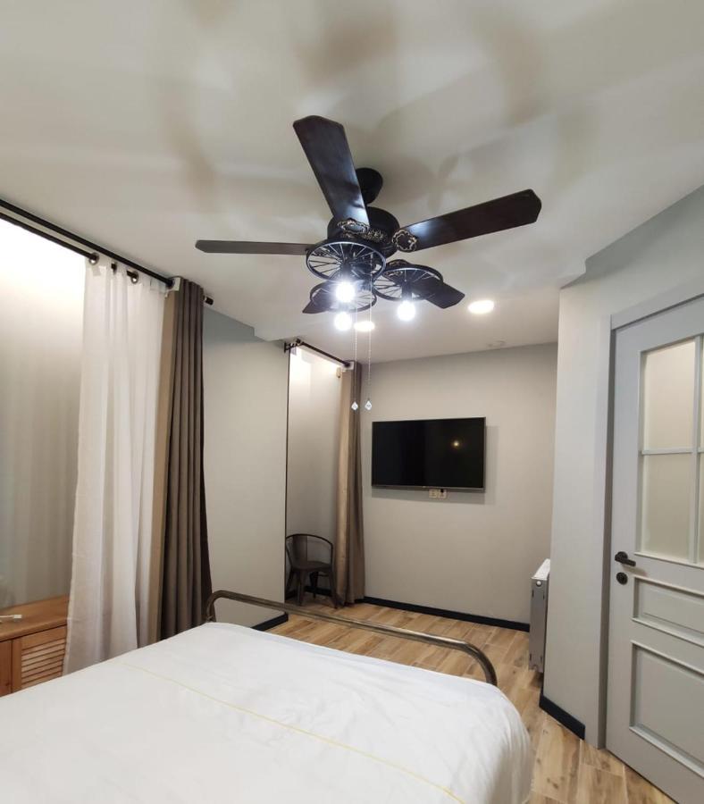 Qin Boutique Hotel Tiflis Exterior foto